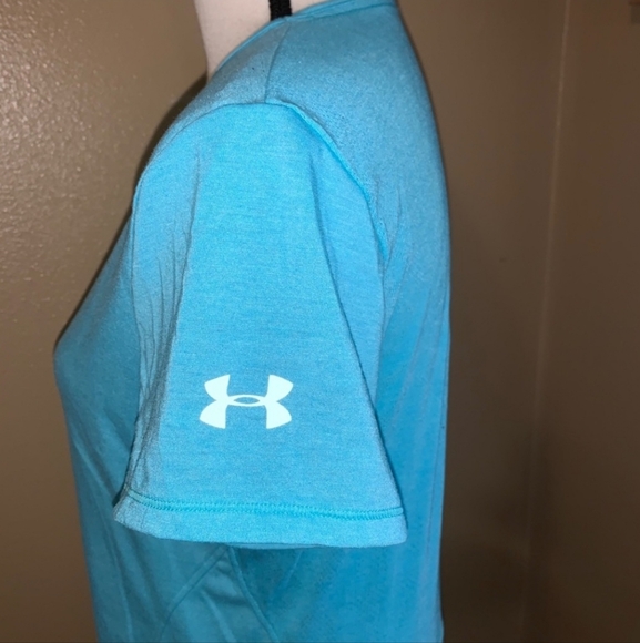 Under Armour Blue Fitted Heat Gear Large Run Top - Picture 7 of 10